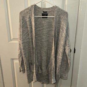 Abercrombie & Fitch Gray Knit Cardigan